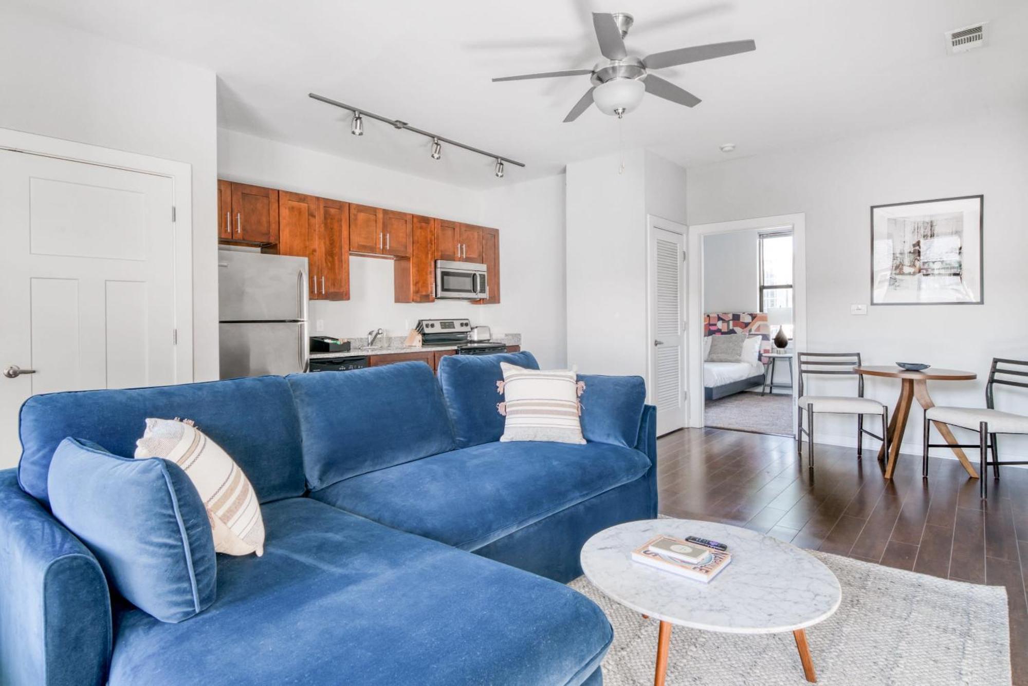 Cozysuites Music Row Bold 1Br W Free Parking Нашвил Екстериор снимка
