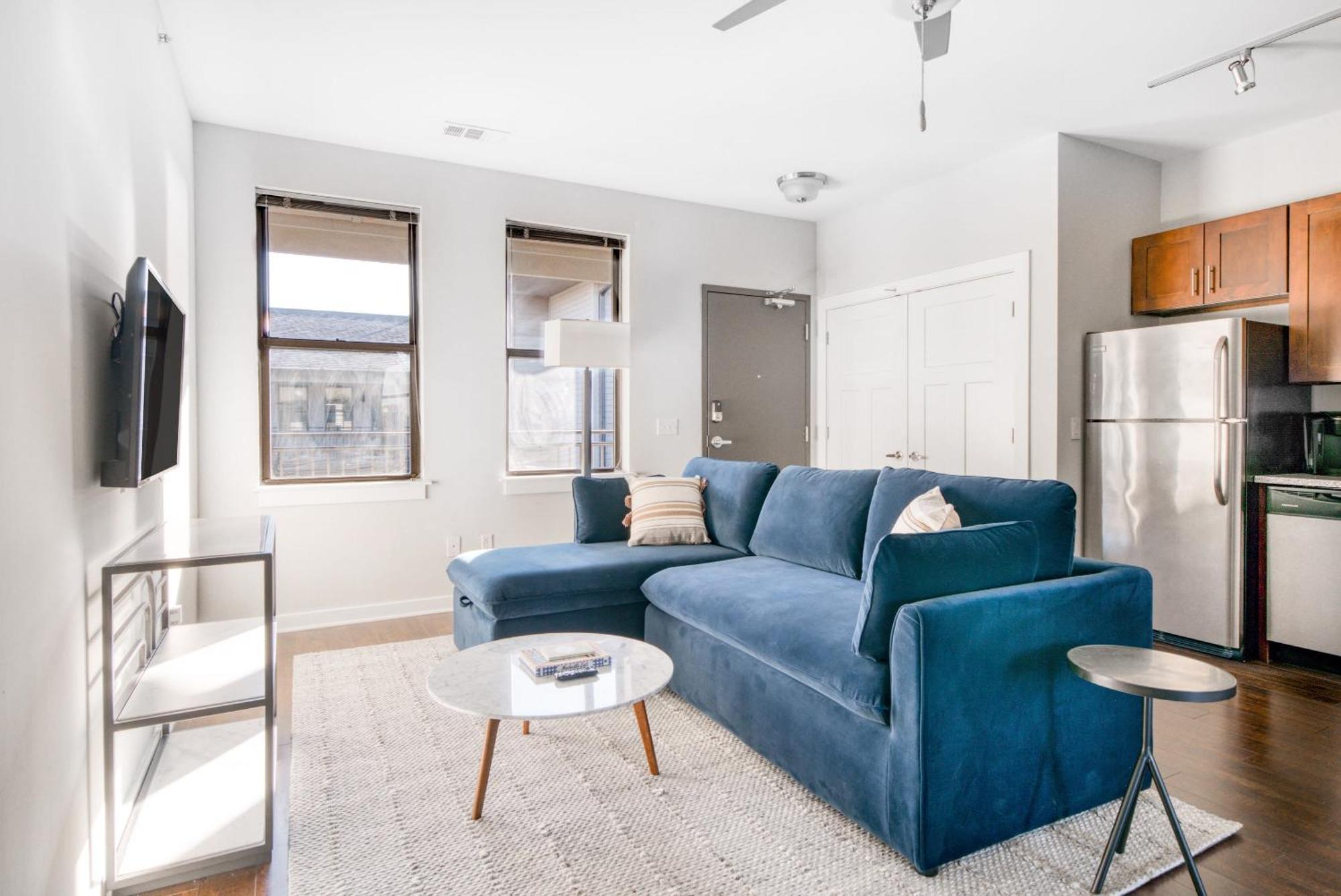 Cozysuites Music Row Bold 1Br W Free Parking Нашвил Екстериор снимка