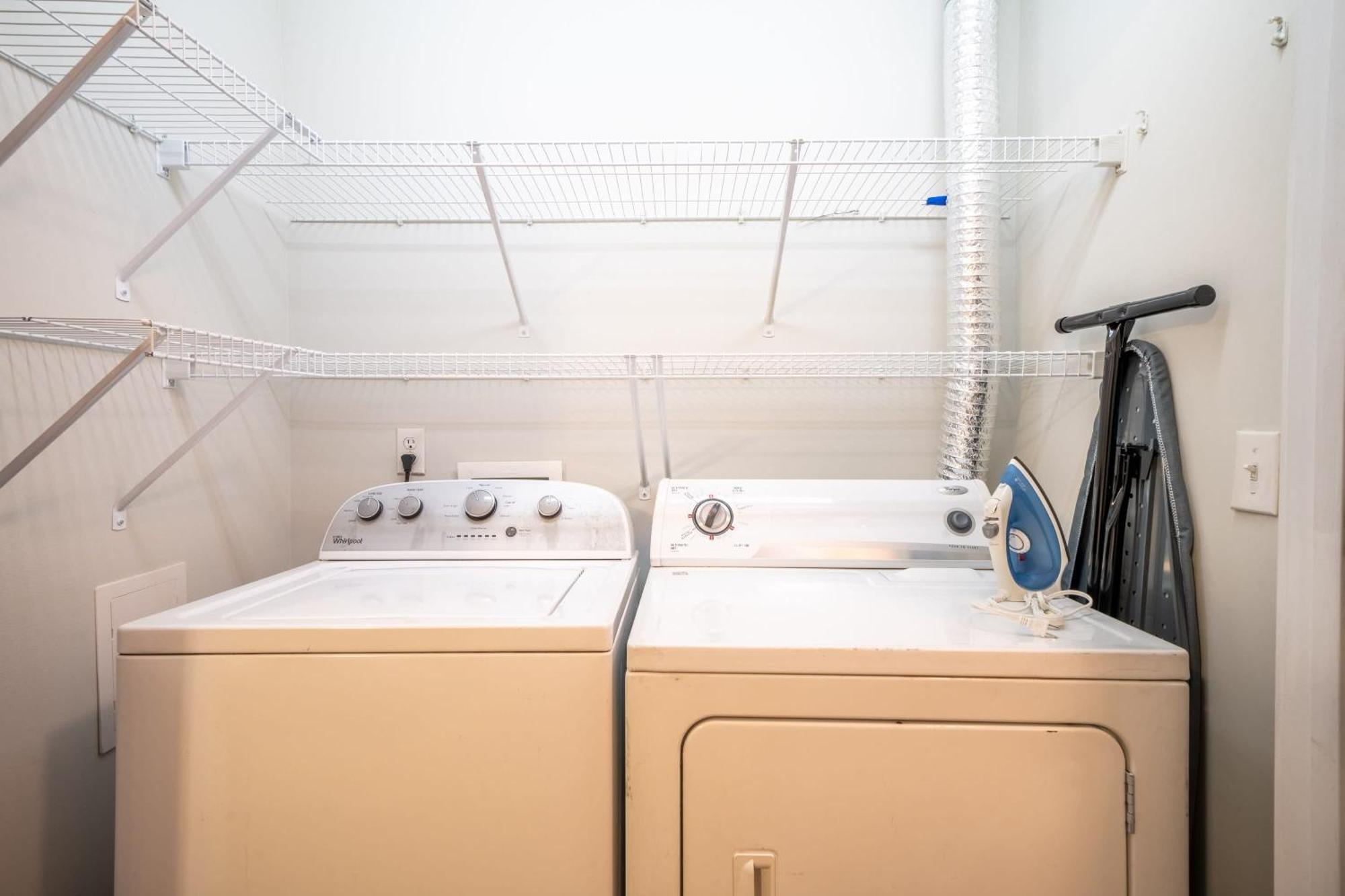 Cozysuites Music Row Bold 1Br W Free Parking Нашвил Екстериор снимка