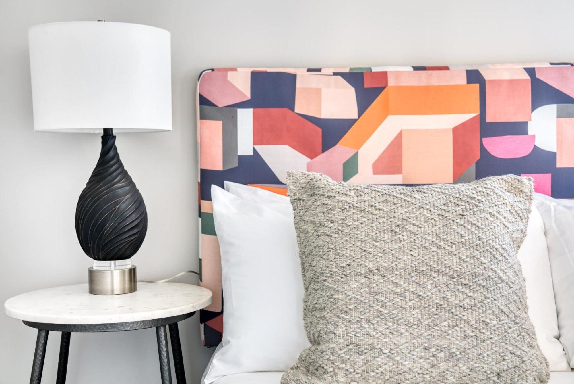 Cozysuites Music Row Bold 1Br W Free Parking Нашвил Екстериор снимка